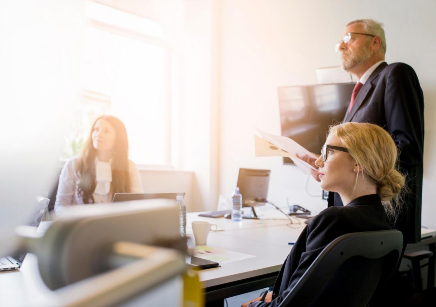 Modern financial analysis tools and technology in business environment